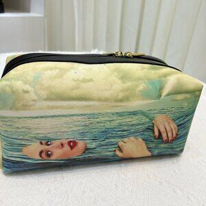 Sea's daughter makeup bag